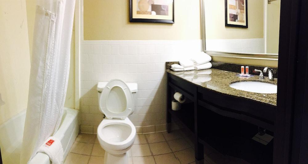 Rodeway Inn Sandston Εξωτερικό φωτογραφία