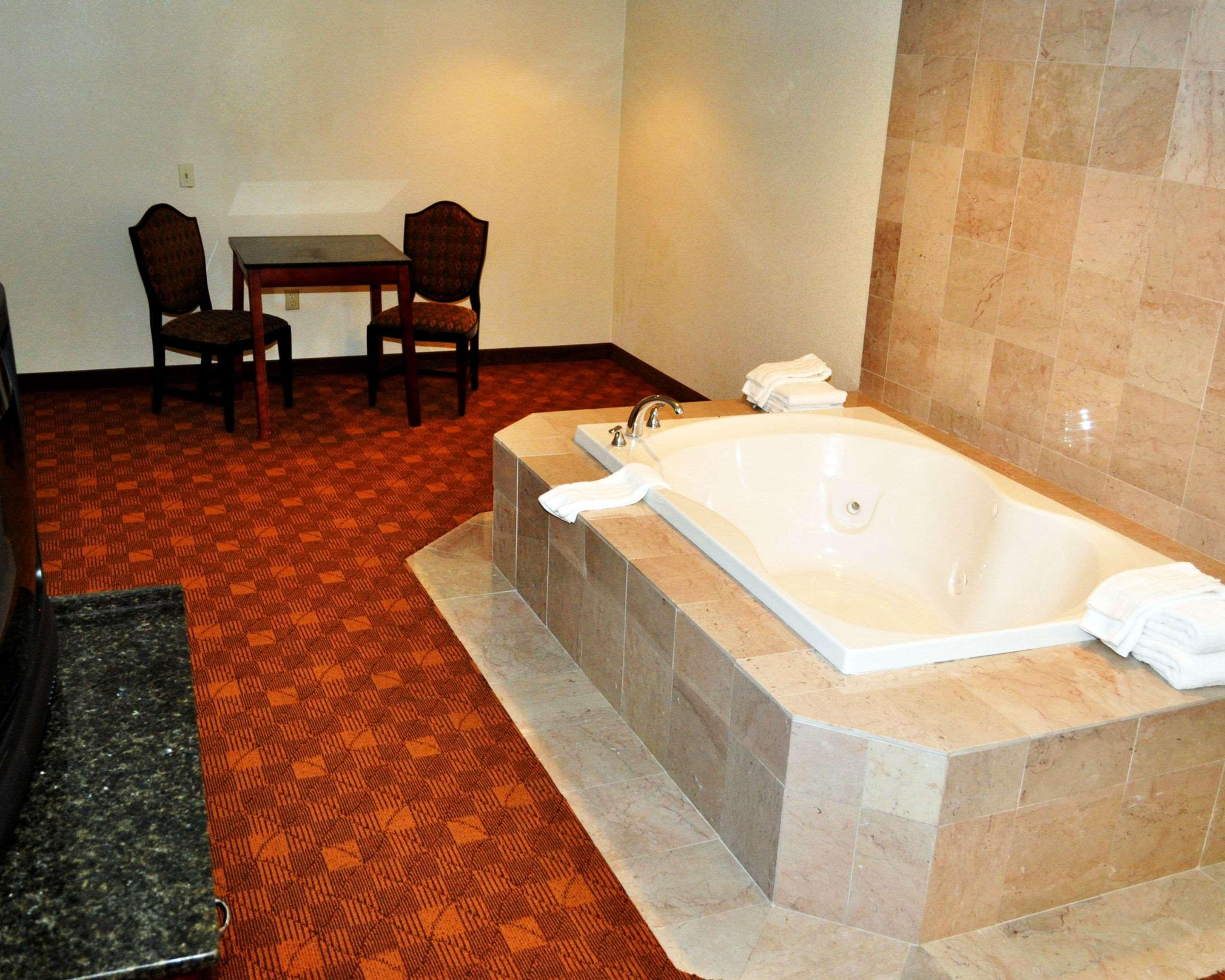 Rodeway Inn Sandston Εξωτερικό φωτογραφία