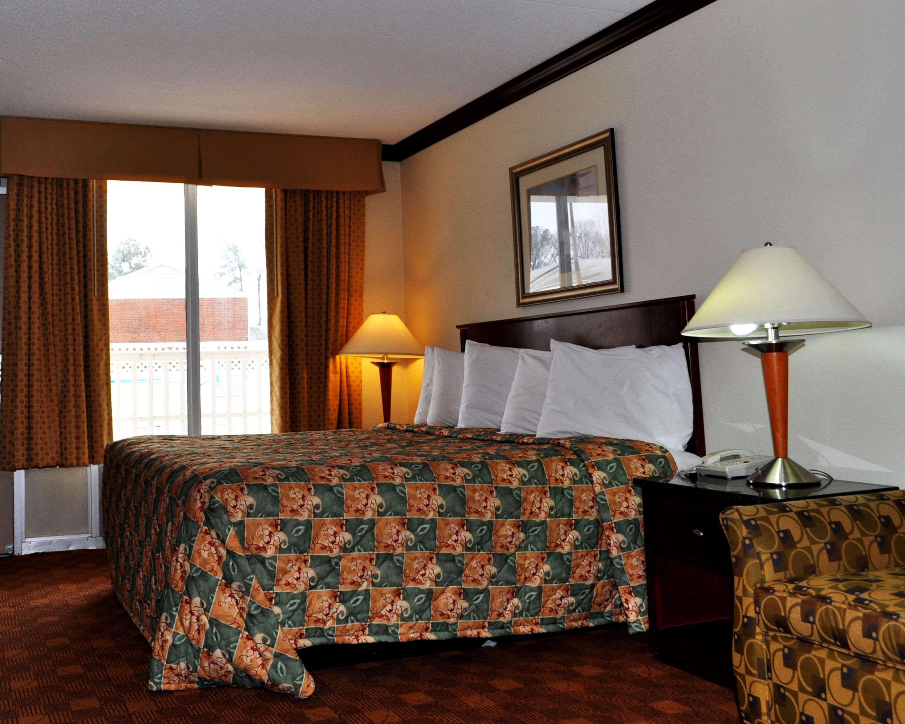 Rodeway Inn Sandston Εξωτερικό φωτογραφία
