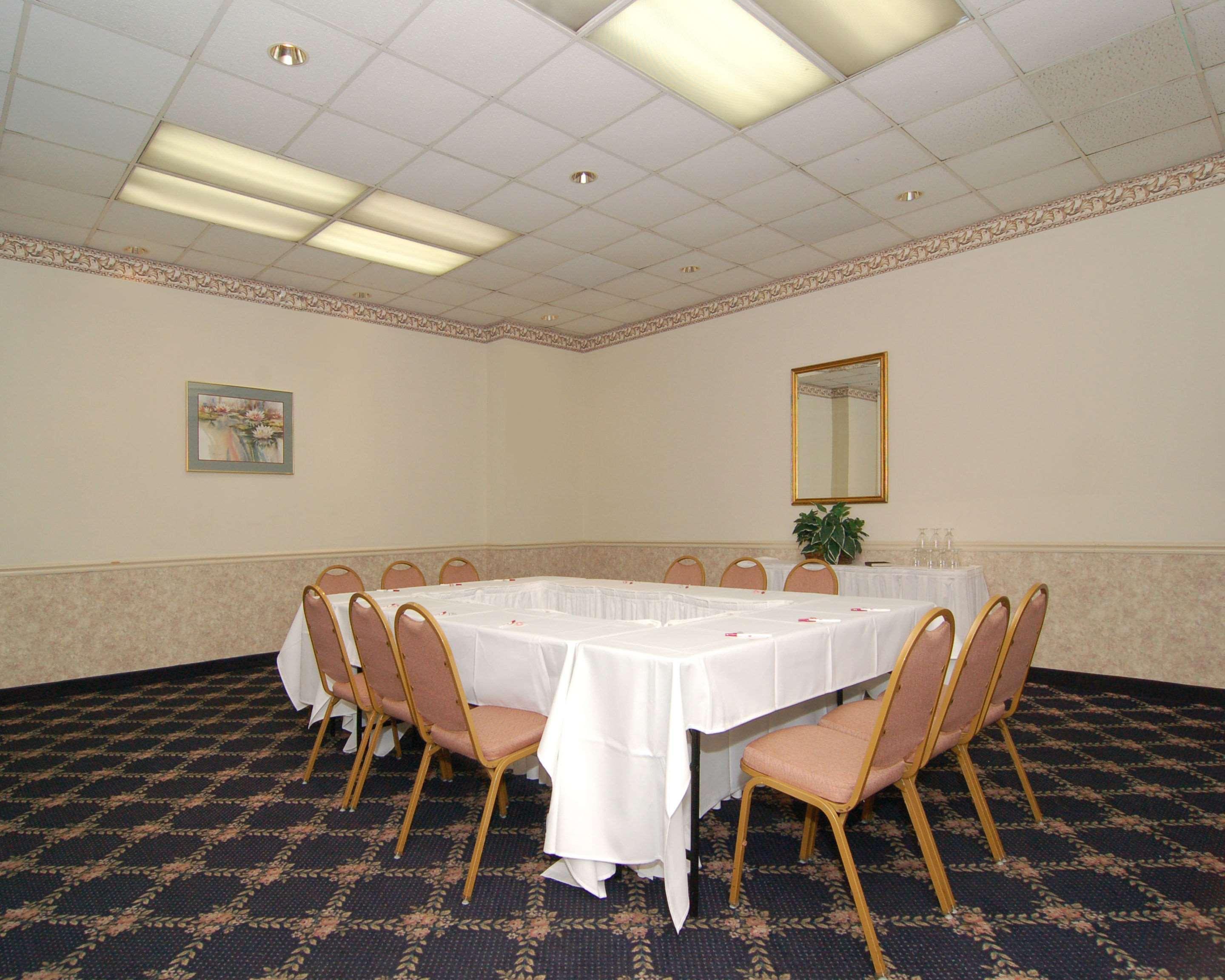 Rodeway Inn Sandston Εξωτερικό φωτογραφία