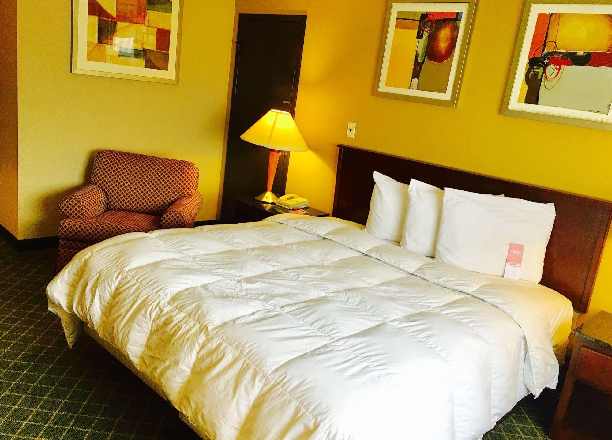 Rodeway Inn Sandston Εξωτερικό φωτογραφία